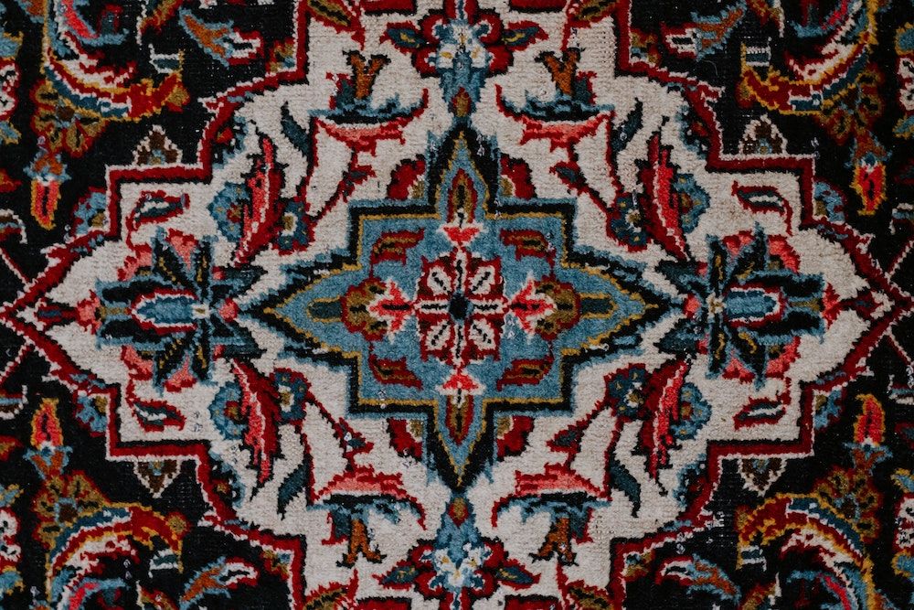 Come nasce un tappeto persiano